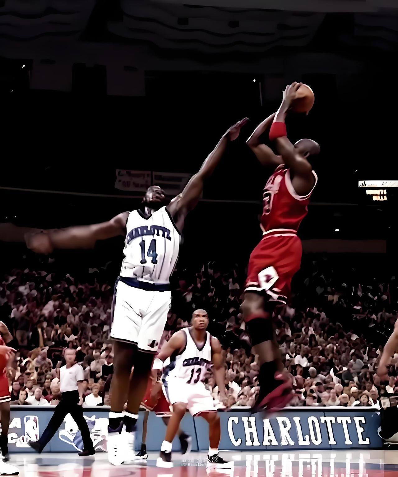 NBA现役超巨中有哪位打球姿势动作能与乔丹相媲美？我觉得好像还真没有！乔丹的技术
