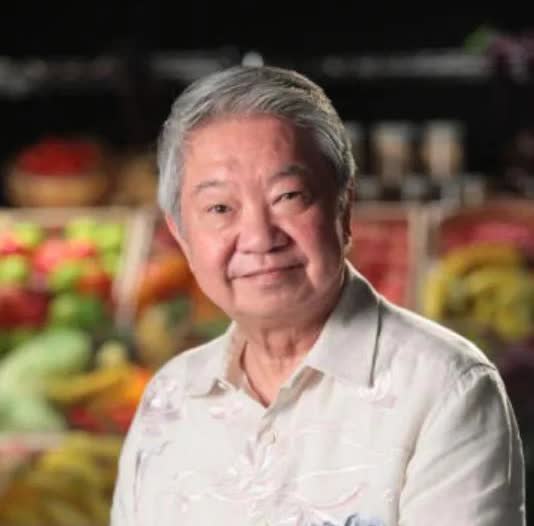 曾经有61个女友蔡澜走了。
​对于婚姻，蔡澜说：婚姻是丈夫的承诺，但爱情是自由