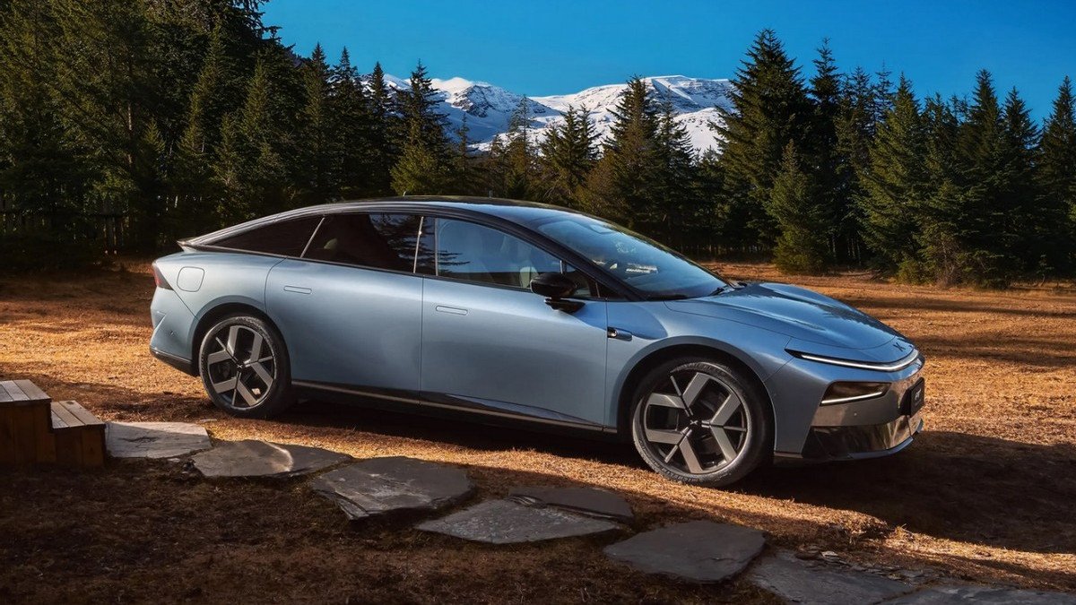 2026款小鹏P7+官图发布, 新增1.5T增程动力，综合续航最高1550公里