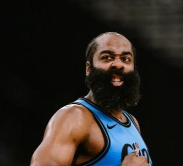 快船队的大好消息来了！！！

今天快船的竞争对手勇士，狼队，灰熊全部赢球，把快船