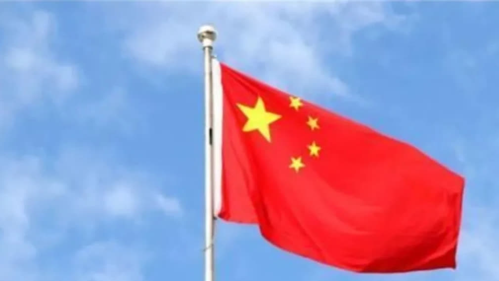巴基斯坦外长说用歼-10C击落了印度战机，这事儿有意思。
咱们外长回应说不了解
