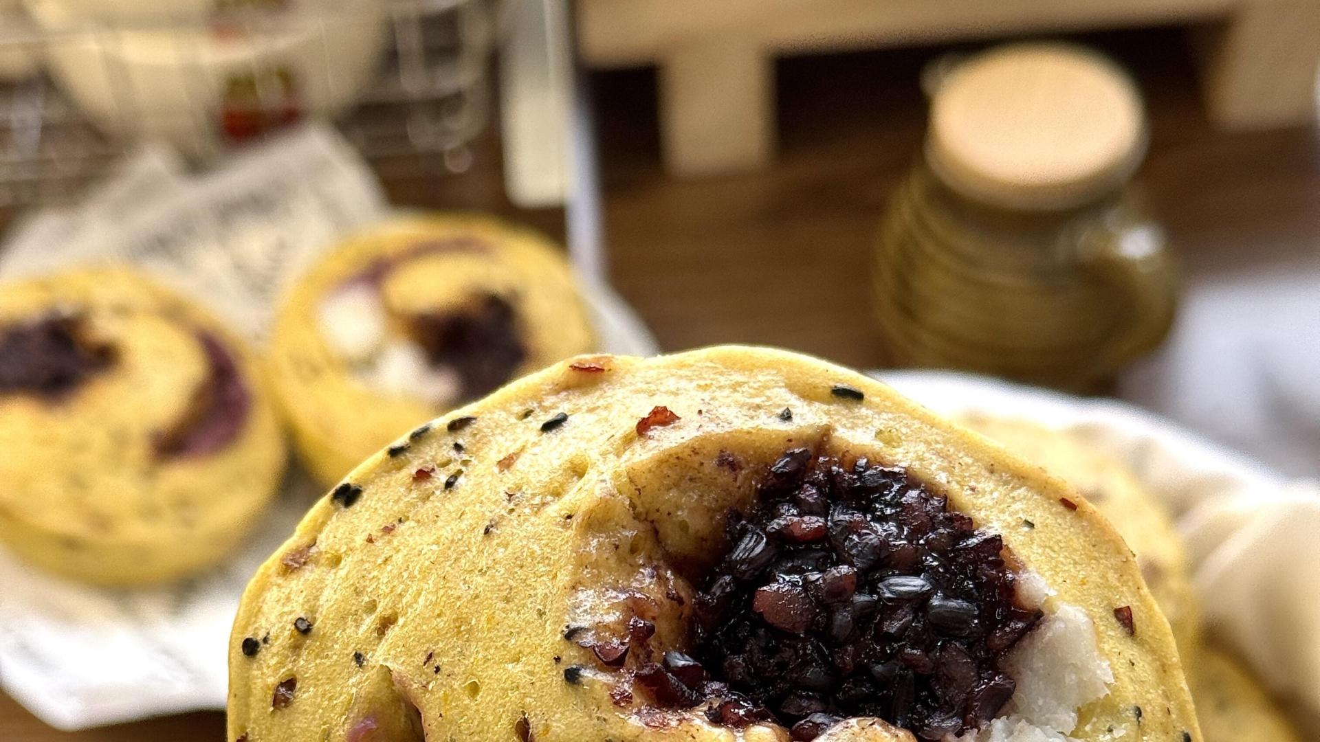 养生新选择，气血双补的养生馒头，一口咬下，满满都是爱！