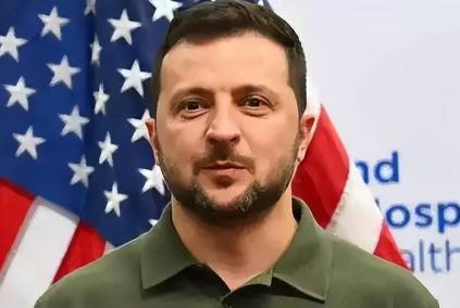 为何乌克兰都快打亡国了，也不愿投降？
说白了还是泽连斯基心里那本小算盘打得叮当响