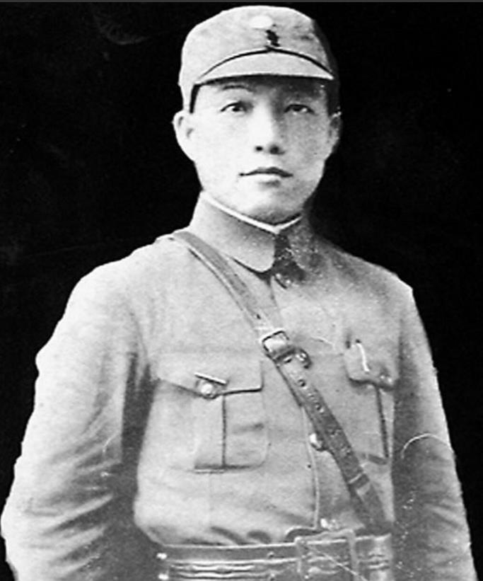 1950年12月，国军中将李玉堂将一封信投入邮筒后不久，住所被大队特务包围，带头