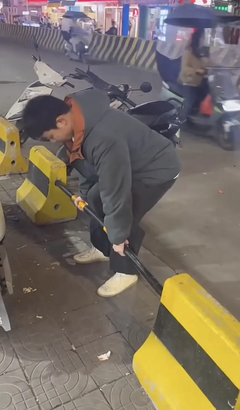 这下不完蛋了，得赔多少钱啊