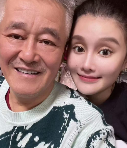 这是赵本山现在觉得最踏实的时候
2023年他接受采访时就吐露过心声，说自己这辈子