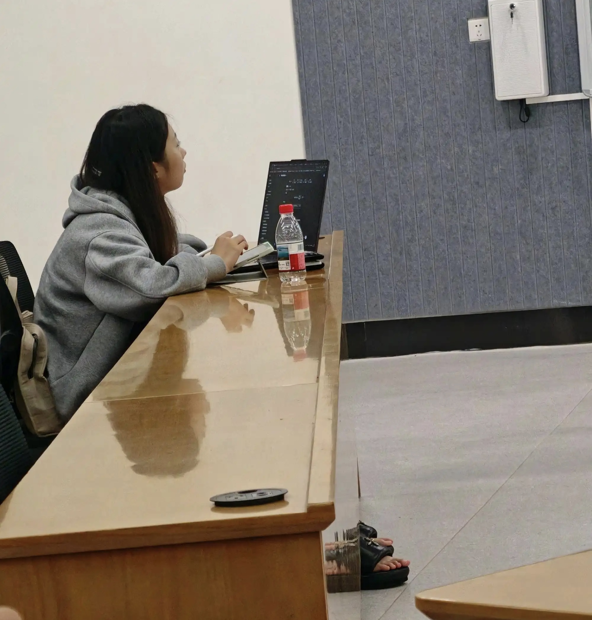 想追女朋友，老哥们怎么选？