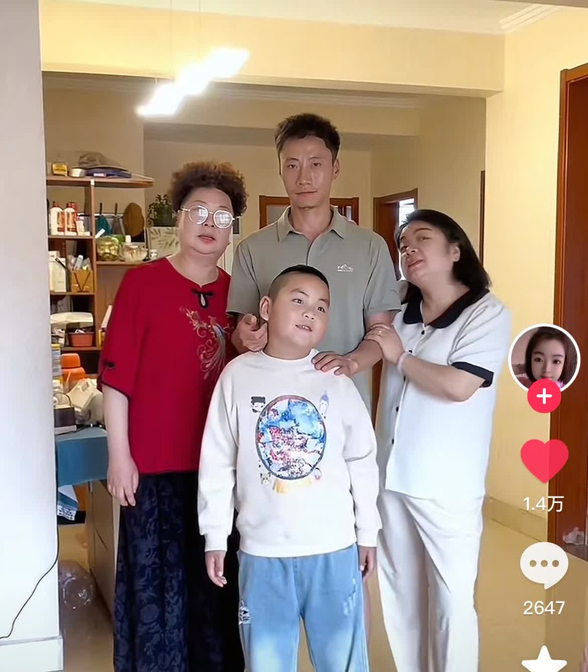 笑死了，赵朔是谦谦君子，不发脾气，但不代表人家的家人也没脾气，表姐也是不服就干的