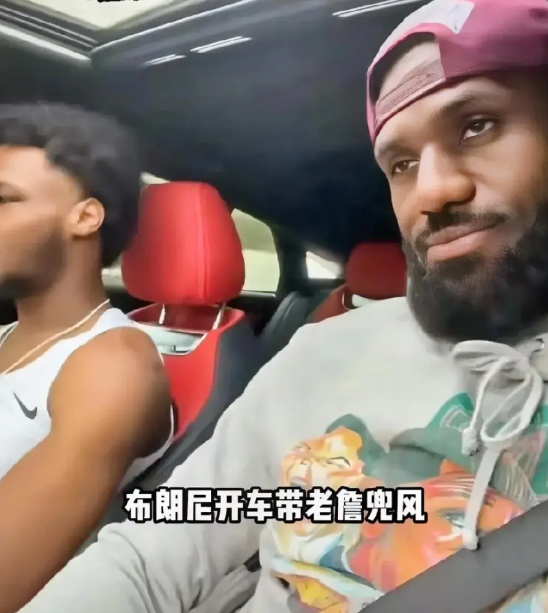 终于知道为啥湖人主场布朗尼必须回来了，原来是老詹需要。
主场比赛打完，以及训练结