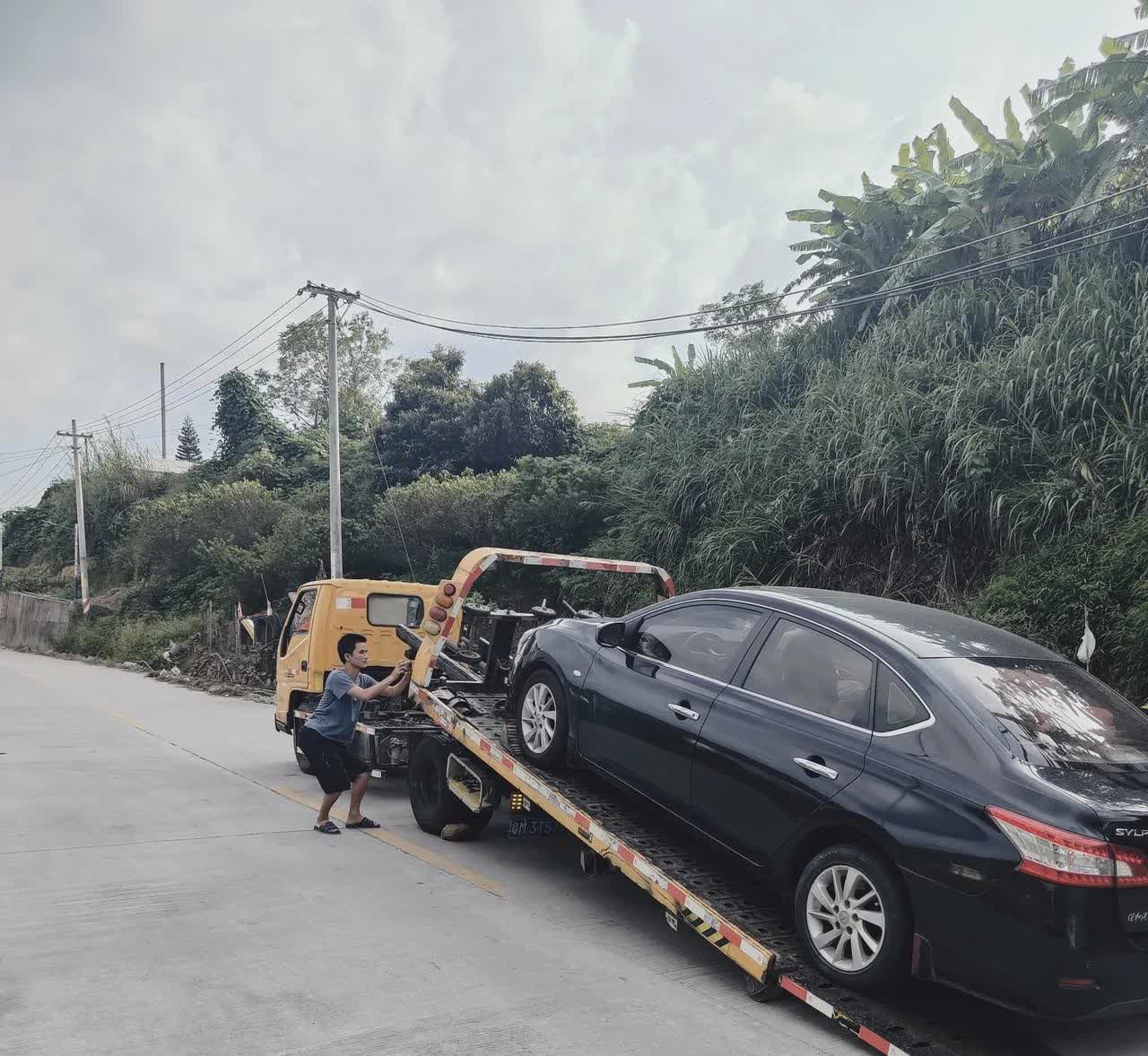 轩逸怎么说呢！你们天天说开不坏的日系车！那为什么会上315？我信你们个锤子！变速
