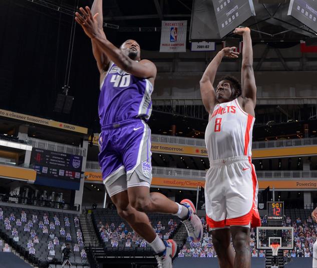 火箭队30岁的前锋泰特本赛季第1次进入轮换阵容，对阵勇士队，他也成为了火箭队锋线