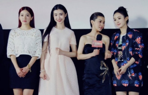 阚清子原来和赵丽颖这么早就认识了 都没发现早期的她颜值如此出众 ​​​
