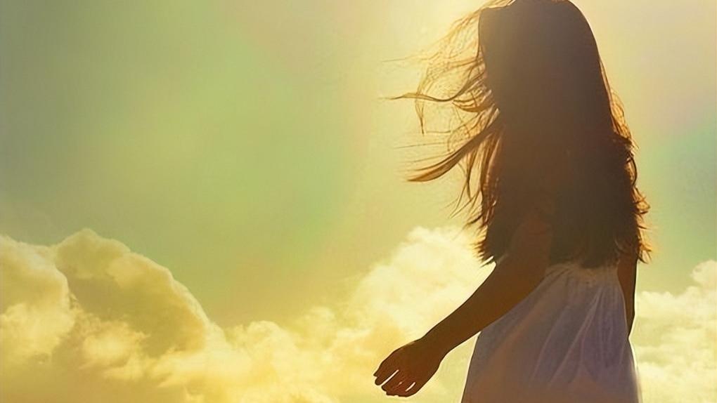 日本男子委托妻子杀死自己，事后其妻子被捕，背后原因是什么？