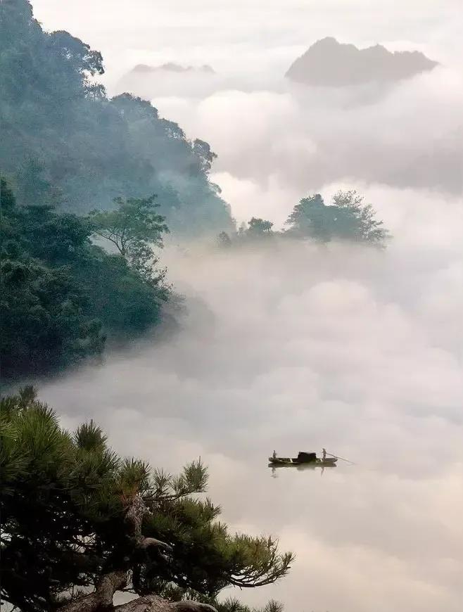 #婚外遇见喜欢的人，怎么办#凉拌。这个山，看着那个山高，到了那个山没柴烧。外面的
