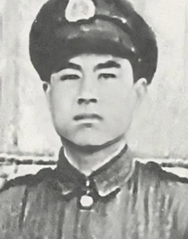 1954年，飞贼段云鹏落网，毛主席知道后，忍不住调侃道：“这家伙不是号称‘飞贼’