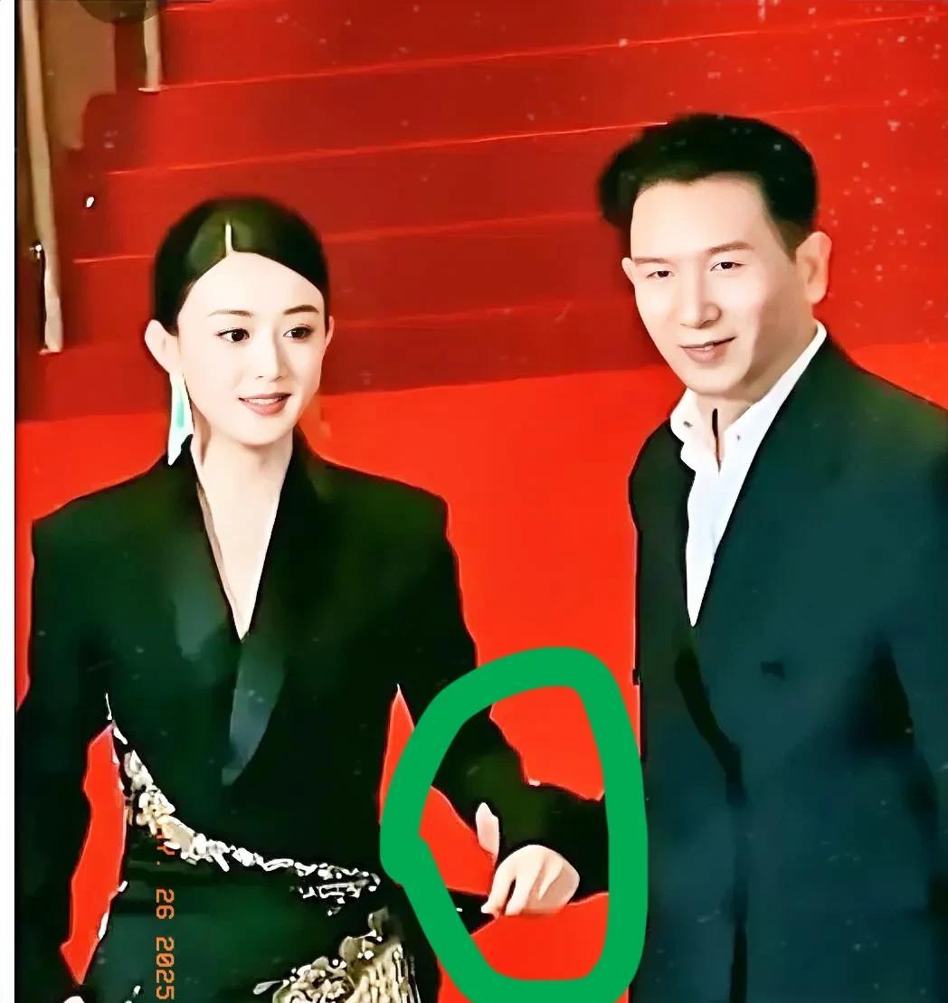 最近总有人说赵丽颖什么不行什么不行，选的男朋友也不行，我觉得这是人家的私生活，没