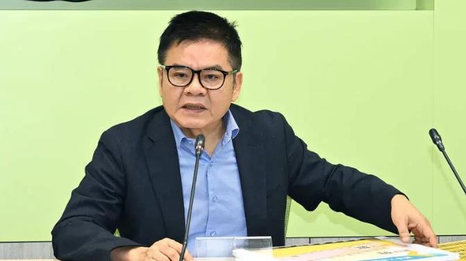 2026蓝转绿指标性一战！赖清德：请庄瑞雄全力经营台东

民进党去年在台东立委选