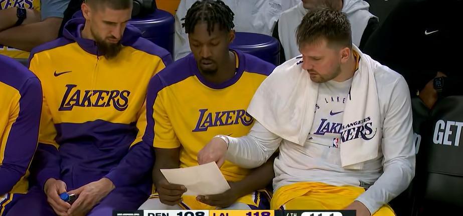 湖人趁你病要你命呀！约基奇穆雷缺阵掘金被狠狠揍！
NBA常规赛，今天迎来焦点之战