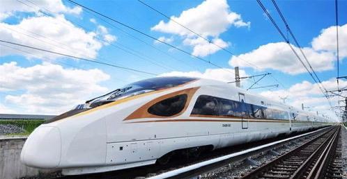 为什么中国铁路只能由国家垄断运营？
咱们坐高铁的时候可能都想过，为啥铁路不能像快