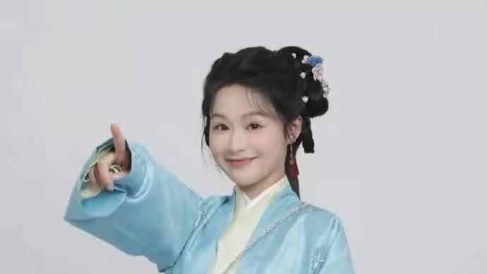 于正为何签约并且重用短剧女主余茵