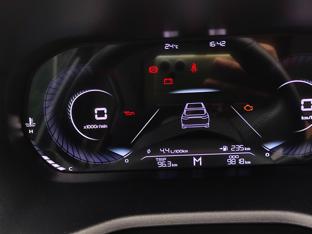 帝豪手豪油耗
不懂就问：我的这个油耗是什么水平？