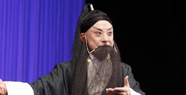 说起来于魁智能够走到今天的位置, 也是一段非常传奇的人生