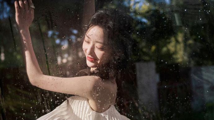 10月28日ELLE风尚大典，明星们已经陆续出图啦