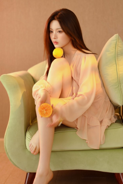 甜橙美少女杨超越，超可爱的！