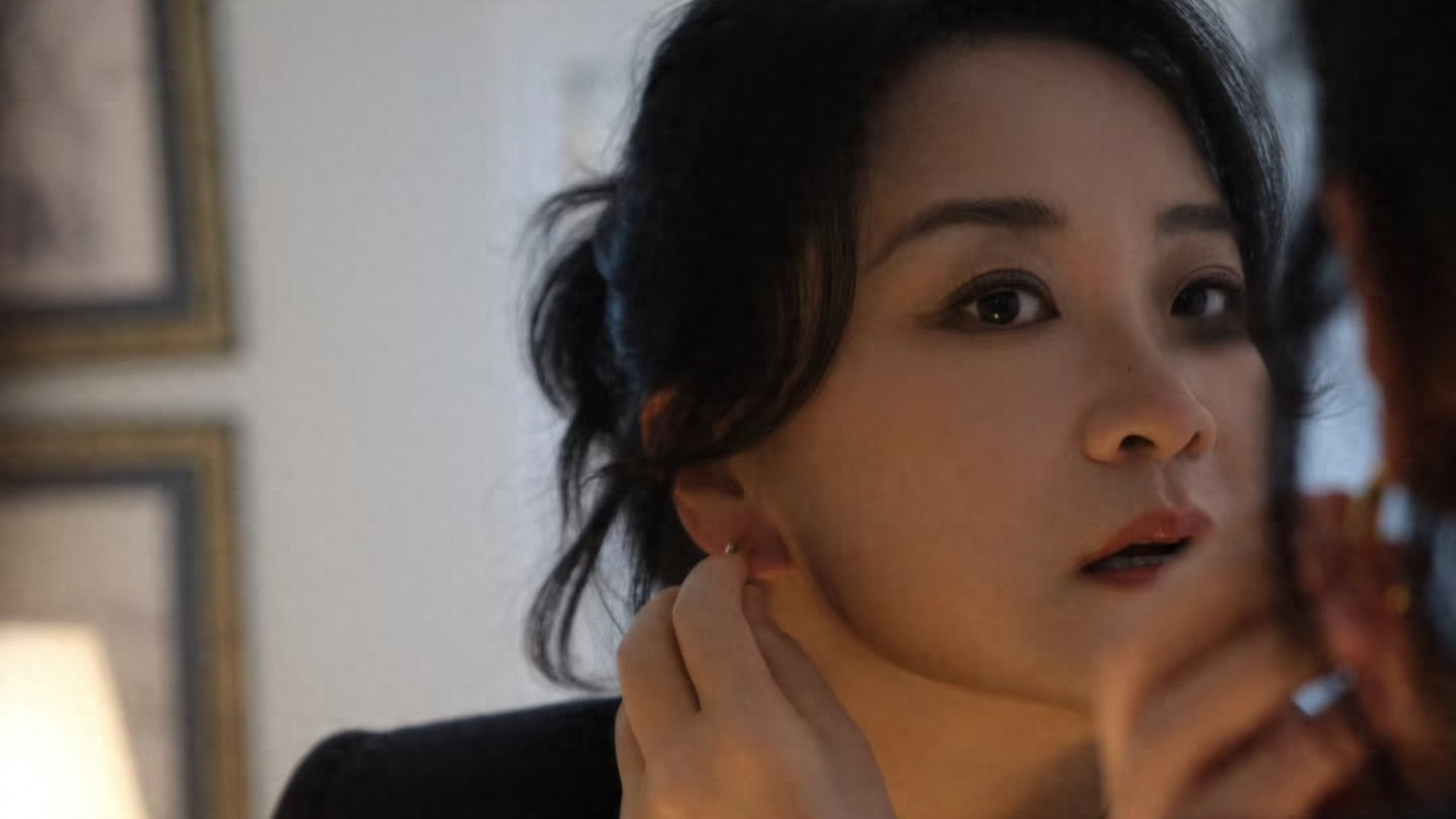 贾玲：从国民喜剧女王到实力导演，她变了，我们也该变？