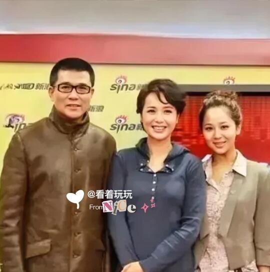 左边帅气“大叔”是谁？他在80年代可红了
右边是演员杨紫，小姑娘如今出息多了，演