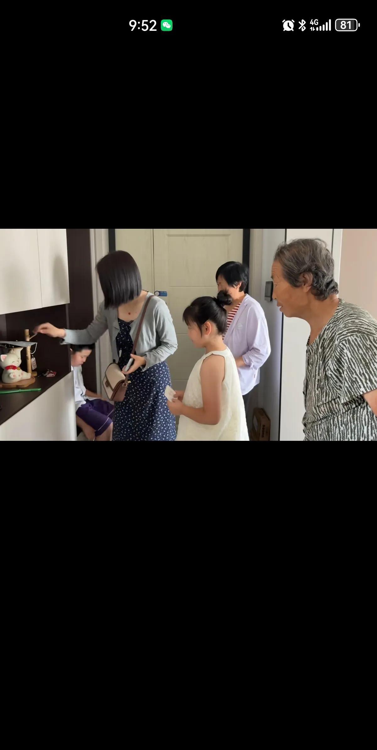 憨婆子真是脸不红心不跳，重男轻女太严重！
儿媳妇一句话就是圣旨，这闺女家的壮壮萱