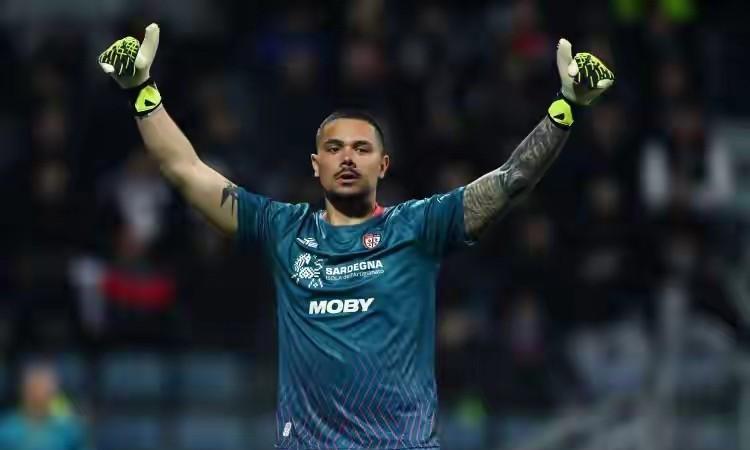 弱队出门将，一点不假，这不又开始热炒国米盯上卡利亚里的意大利籍门将卡普里莱了。