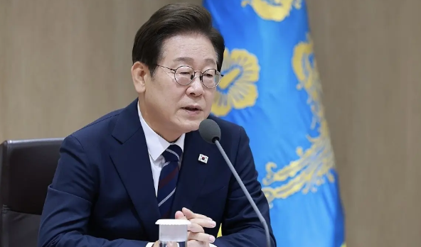 李在明庆祝就职30天
当地时间7月3日，韩国总统李在明迎来了上任满月，为此他召开