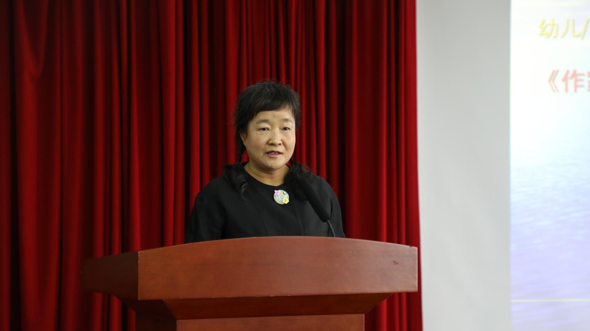 《作家面对面-云艳写作思维训练系列》作品研讨会在京举行