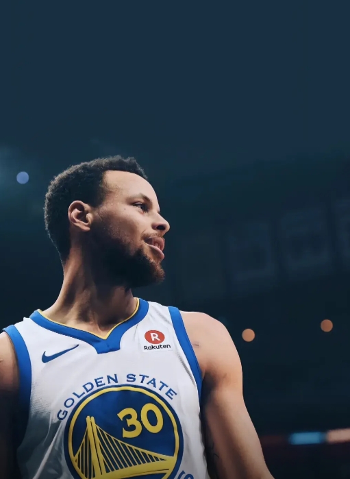 再来科普一下库里22年夺冠的含金量
nba历史上只有四位后卫能在总决赛上场均三十
