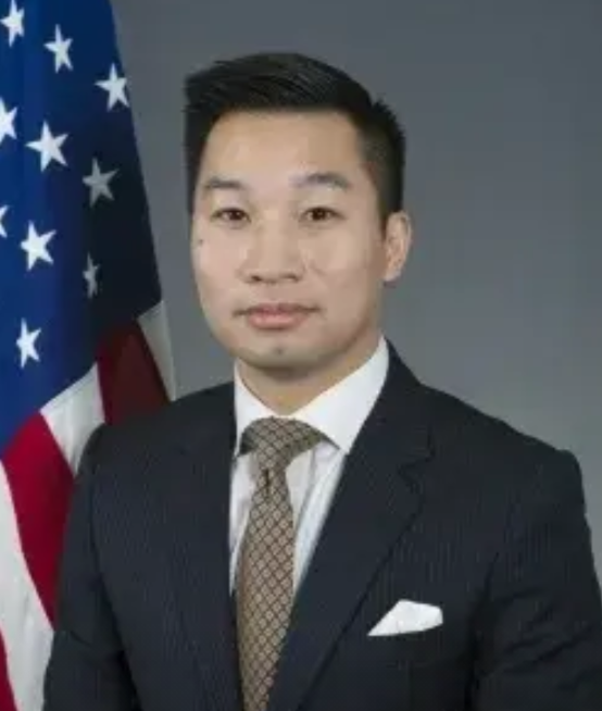 CBS新闻的记者表示：“数位掌握内部消息的人士向我透露，特朗普时期的国家安全顾问