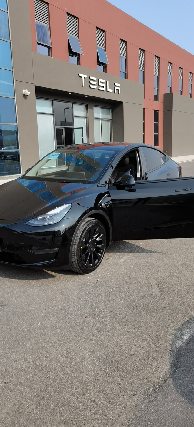 能耗太高了
你们都是怎么开的啊，我能耗都是155左右，高速120码，不开空调，不