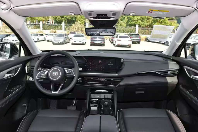 新车主来报道

新车主来报道首先我觉得价格很有诚意，毕竟以前是23w的车子呀，现