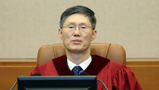 韩国宪法法院也在玩政治平衡，在执政党与在野党之间保持微妙平衡，驳回了韩德洙弹劾案