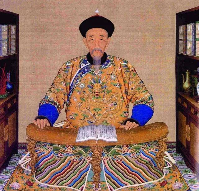 你以为“卷王”是现代人才有的标签？错！300多年前，康熙就把“自律”玩明白了！