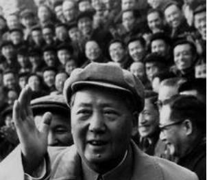 苏联说要打核弹，毛主席去游泳











1969年，苏联放话要对中国