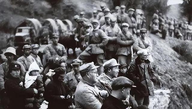 1947年，359旅主任刘亚生被俘，胡宗南叫来女部下：今晚拿下他！然而，这已经不