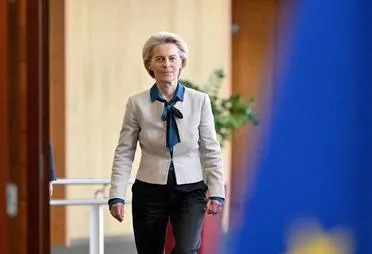 欧盟急了 猛追美国谈买卖











美国那边刚想动手，欧盟这边立马就