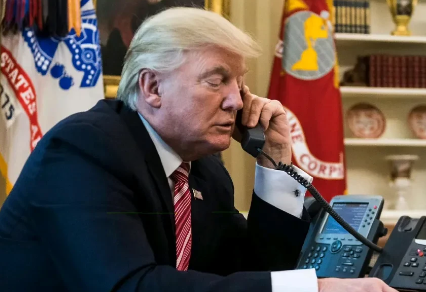 特朗普总统在一次公开发言中表示：
“会谈结束后，我立刻给普京总统打了电话，并开始