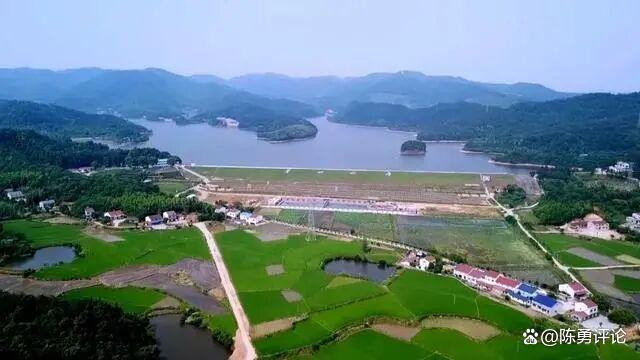 罔顾事实，岳阳华容县法院为县教育局拒付百万借款“煞费苦心”