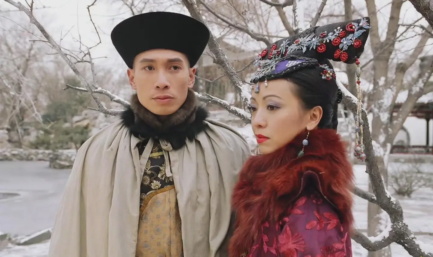 假期看了《金枝欲孽》，才发现它吊打《甄嬛传》几百倍！我以前看《甄嬛传》的时候没看