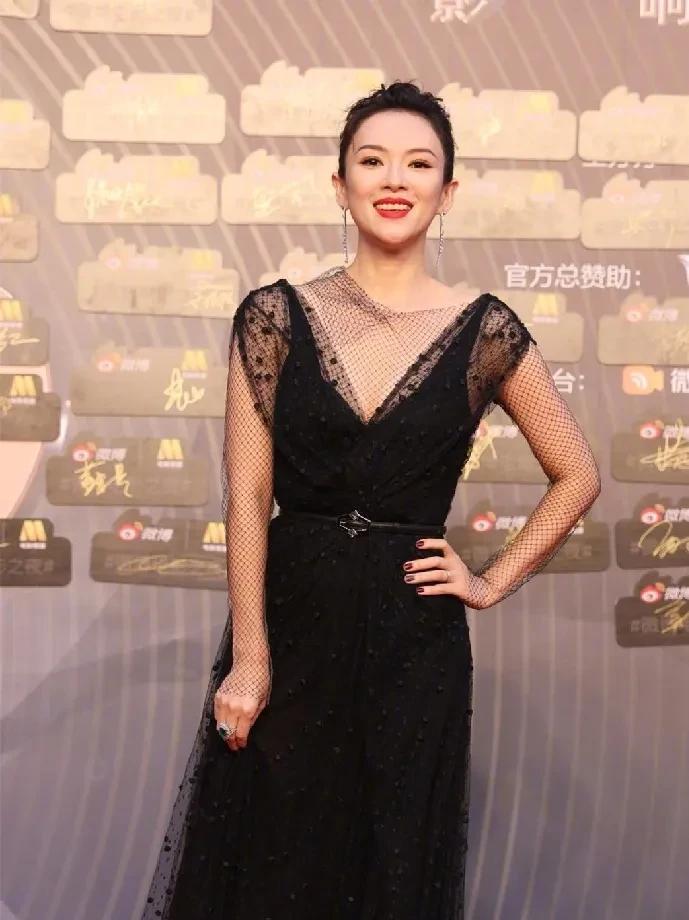 章子怡凌晨悼念朱媛媛，愿安息顺遂！
5月22日凌晨03：29，章子怡在社交媒体，