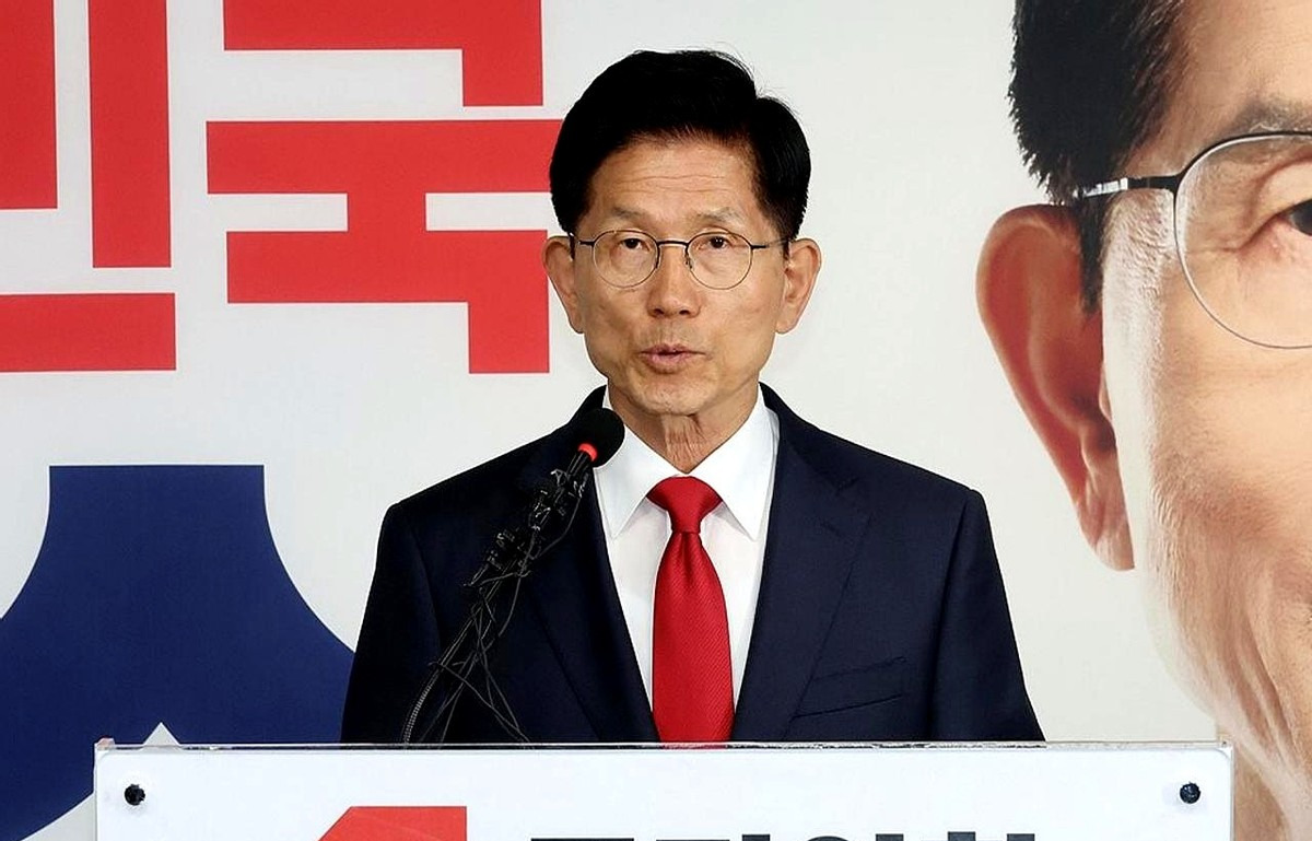 选举真是矮子里拔将军





---





天啊，韩国的选举结果简直让人跌