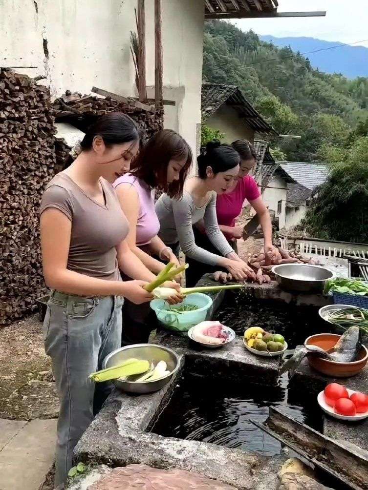 这是农村在准备办酒席的大场面吧？