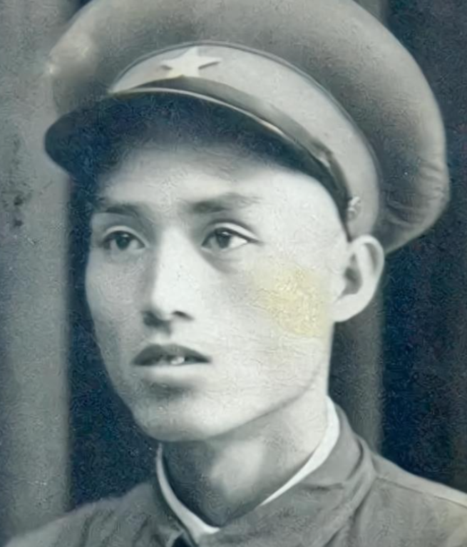 1942年，赵培宪被俘，日军将他双手捆绑，押往训练场，似乎准备用他作为新兵练习刺